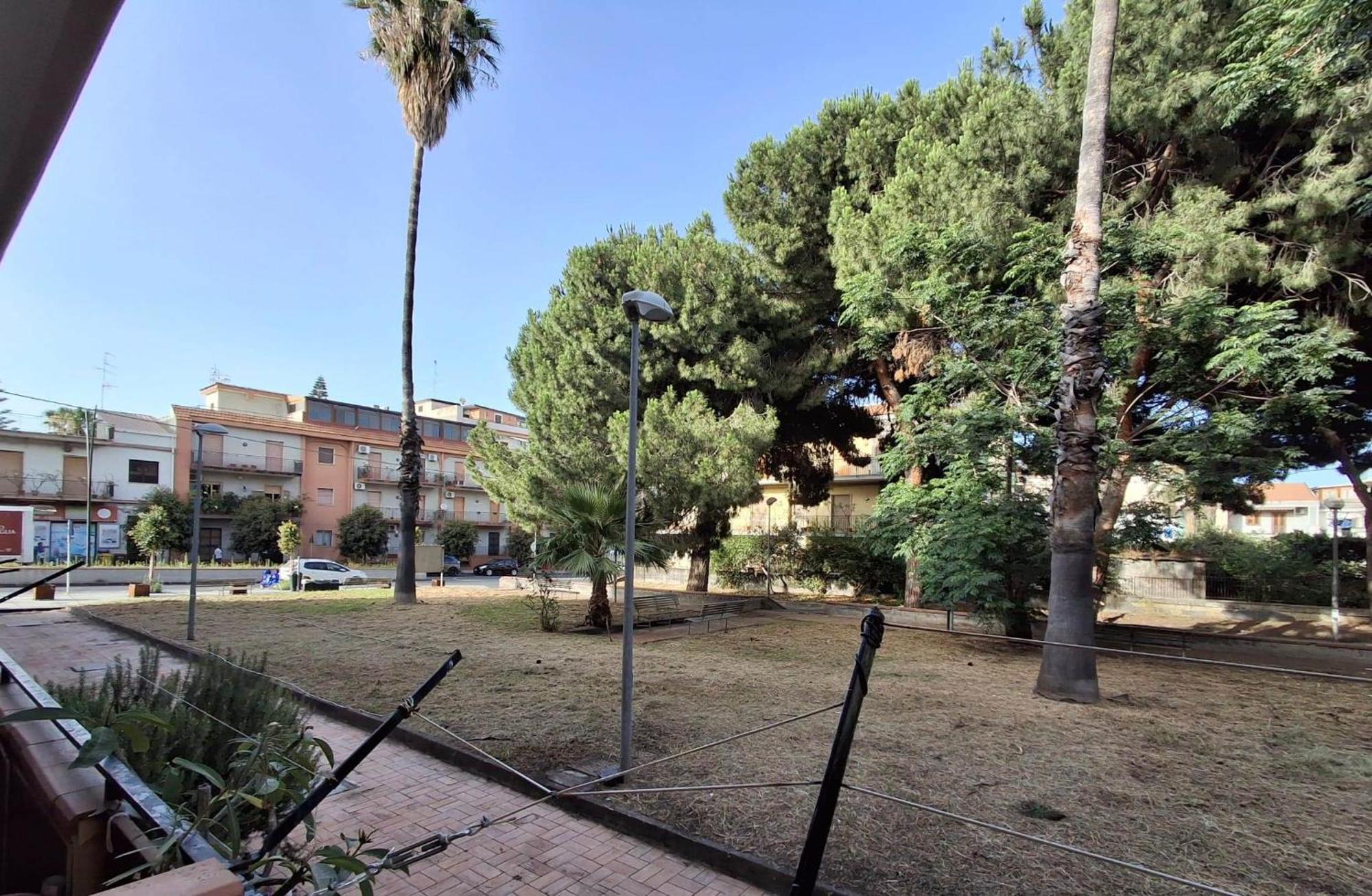 Pomelia Home Riposto Bagian luar foto